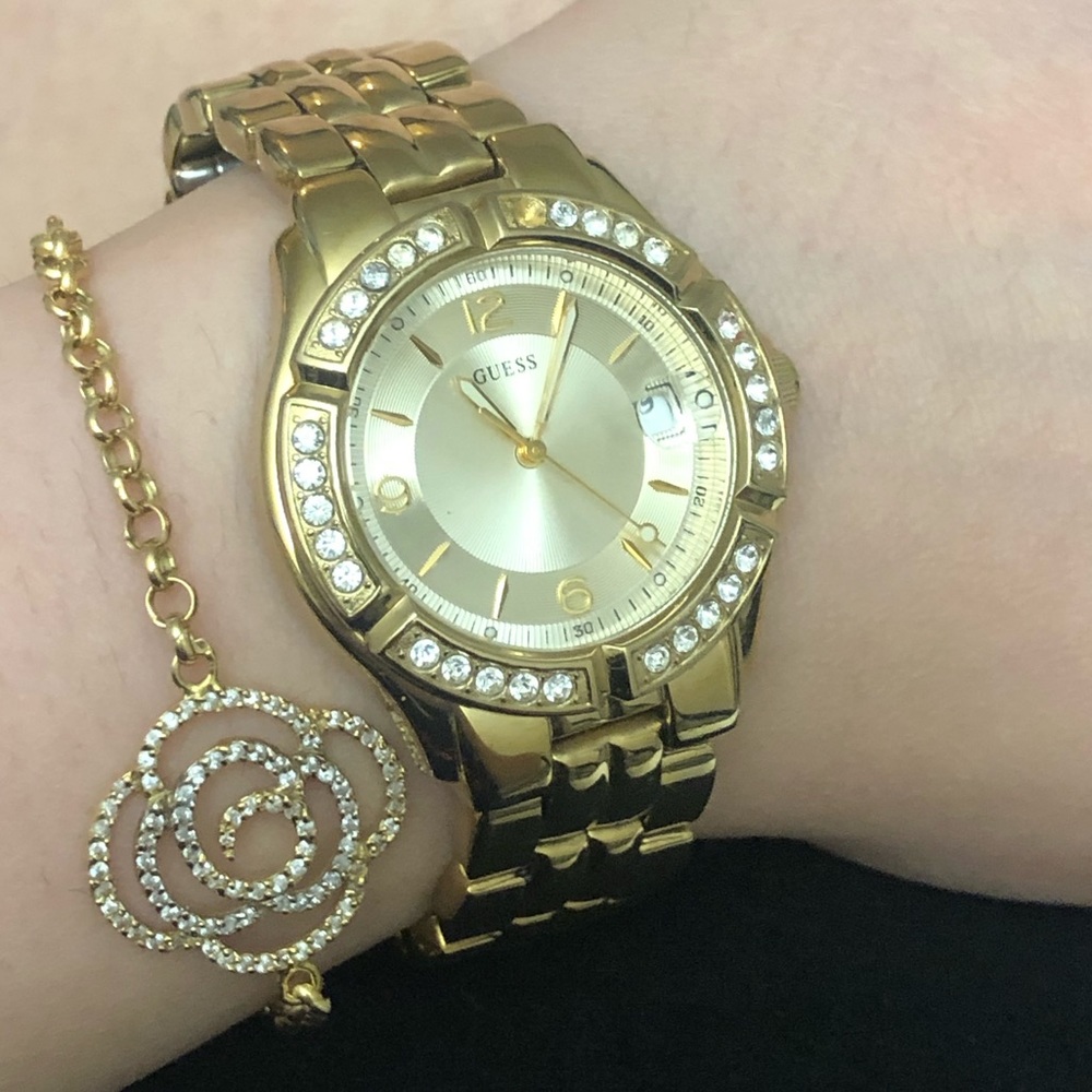 ✨✨Guess gold watch